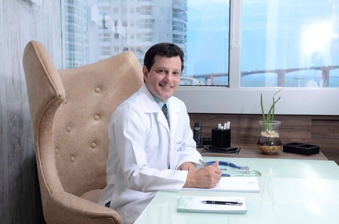 O atributo alt desta imagem está vazio. O nome do arquivo é 10502010102019_DrClaudioAmbrosio__1_.jpg